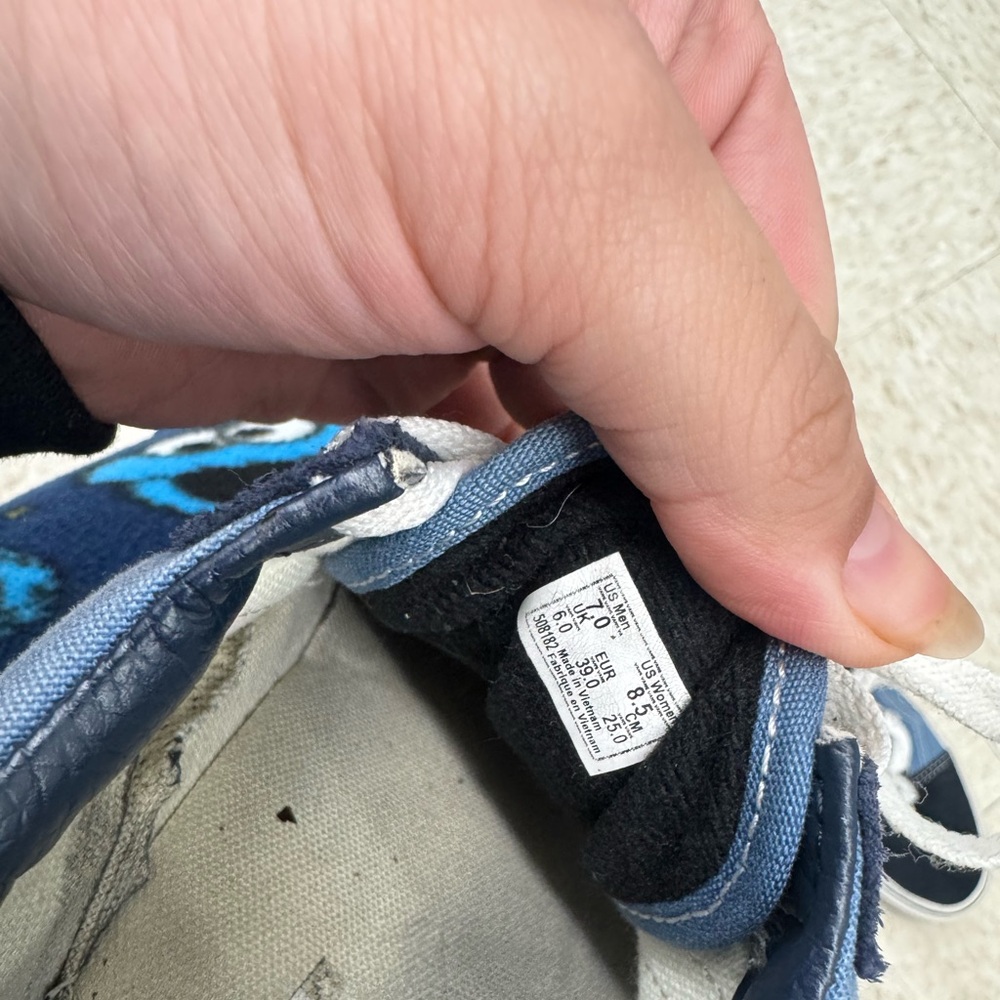 vans - Picture 5 of 5